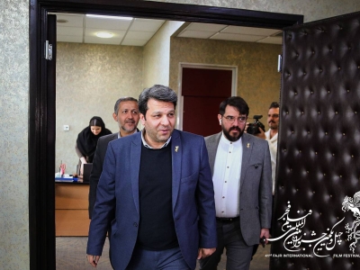 لقاء أمين سر المهرجان مع لجنة تحكيم القسم الدولي لمهرجان فجر السينمائي