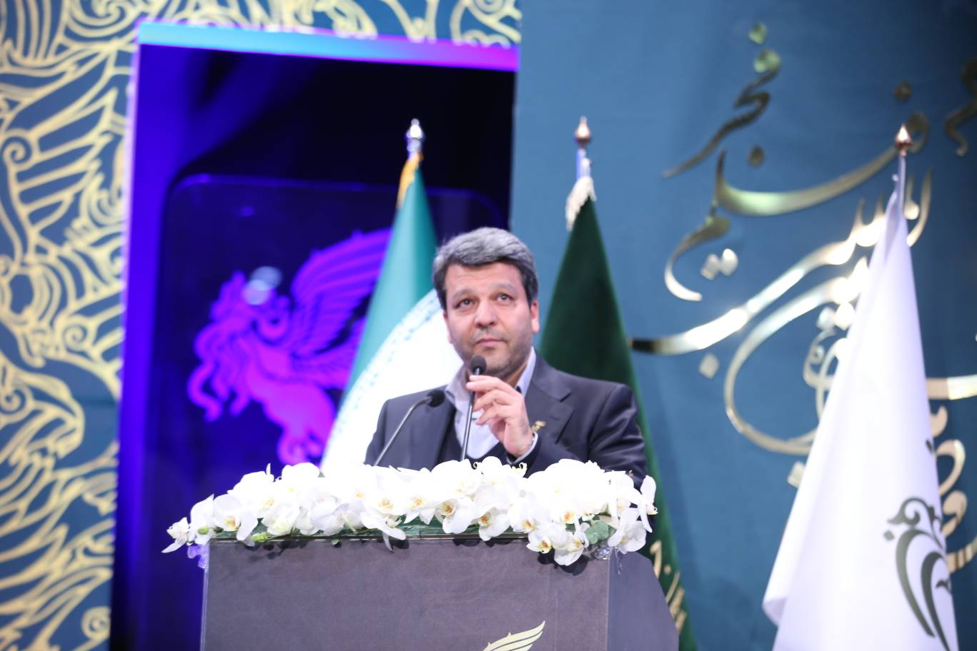 خزاعي يدعو صناع الأفلام إلى تصوير الجرائم في غزة